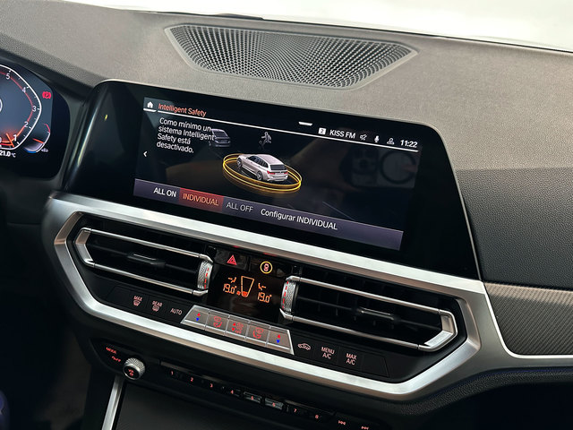BMW Serie 3 330i Touring color Gris Plata. Año 2021. 190KW(258CV). Gasolina. En concesionario Autogal de Ourense
