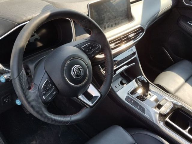 MG eHS 1.5T PHEV Luxury 249 kW (339 CV)