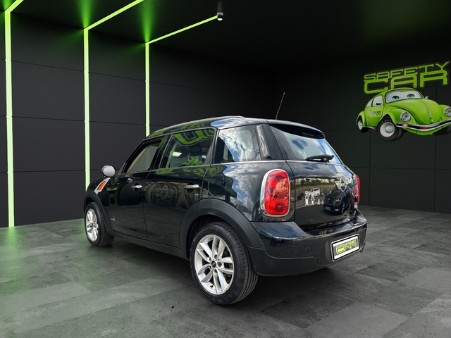MINI MINI Countryman Cooper D ALL4 82 kW (112 CV)