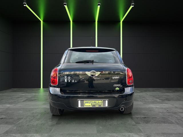 MINI MINI Countryman Cooper D ALL4 82 kW (112 CV)