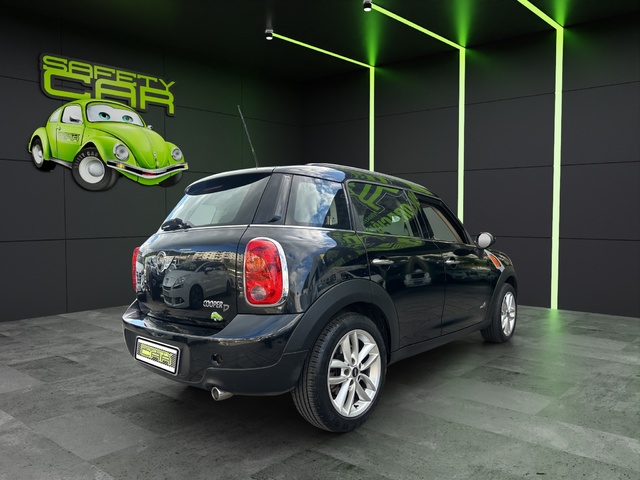 MINI MINI Countryman Cooper D ALL4 82 kW (112 CV)