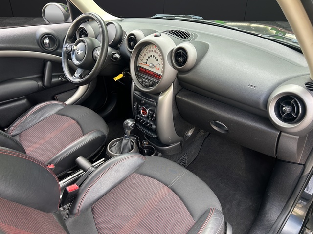 MINI MINI Countryman Cooper D ALL4 82 kW (112 CV)