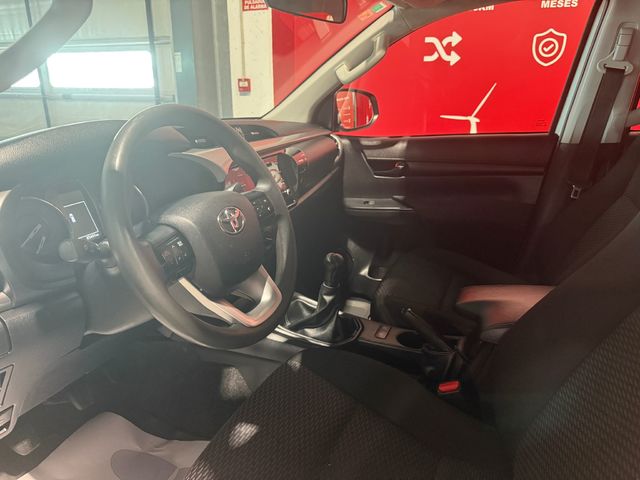 Toyota Hilux 2.4 D-4D Doble Cabina GX 110 kW (150 CV)