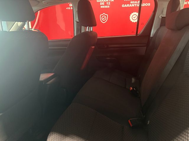 Toyota Hilux 2.4 D-4D Doble Cabina GX 110 kW (150 CV)