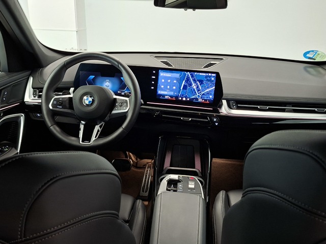 BMW X1 sDrive20d color Verde. Año 2024. 120KW(163CV). Diésel. En concesionario Automoviles Bertolin, S.L. de Valencia