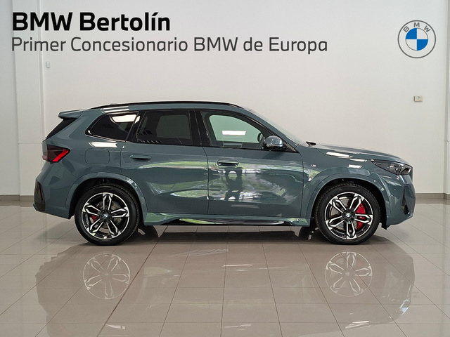 BMW X1 sDrive20d color Verde. Año 2024. 120KW(163CV). Diésel. En concesionario Automoviles Bertolin, S.L. de Valencia