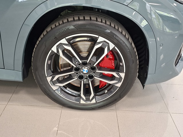 BMW X1 sDrive20d color Verde. Año 2024. 120KW(163CV). Diésel. En concesionario Automoviles Bertolin, S.L. de Valencia