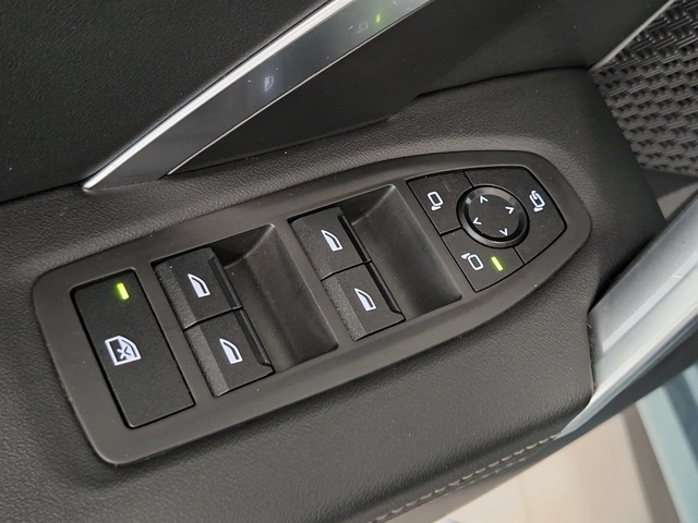 BMW X1 sDrive20d color Verde. Año 2024. 120KW(163CV). Diésel. En concesionario Automoviles Bertolin, S.L. de Valencia