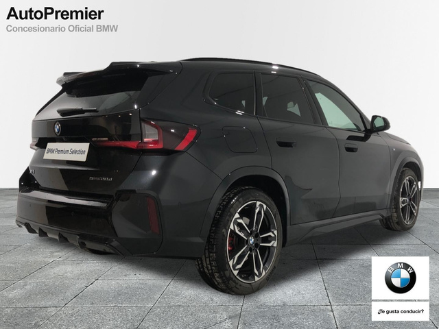 BMW X1 sDrive20d color Negro. Año 2024. 120KW(163CV). Diésel. En concesionario Auto Premier, S.A. - MADRID de Madrid