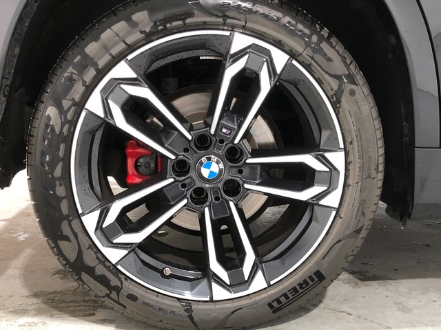 BMW X1 sDrive20d color Negro. Año 2024. 120KW(163CV). Diésel. En concesionario Auto Premier, S.A. - MADRID de Madrid