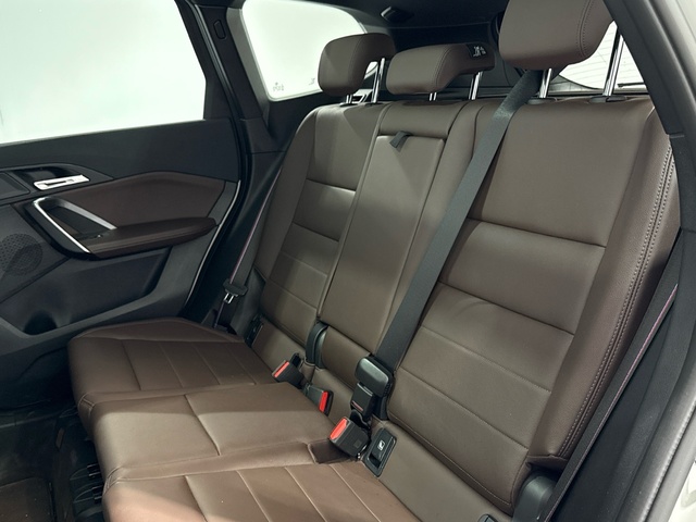 BMW X1 sDrive20d color Blanco. Año 2024. 120KW(163CV). Diésel. En concesionario Auto Premier, S.A. - MADRID de Madrid