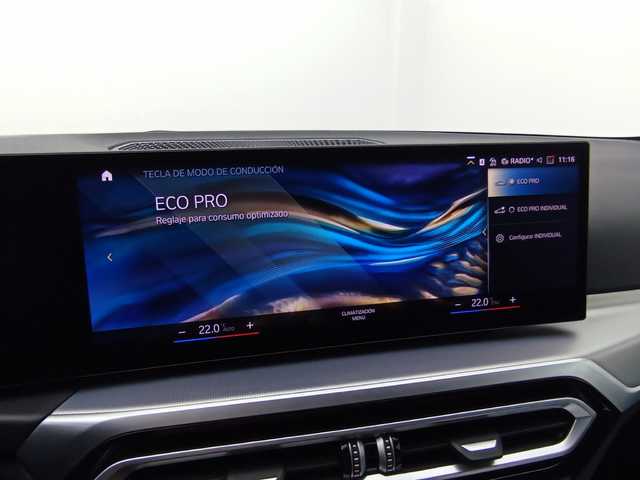 BMW Serie 3 318d color Blanco. Año 2024. 110KW(150CV). Diésel. En concesionario Augusta Aragon S.A. de Zaragoza