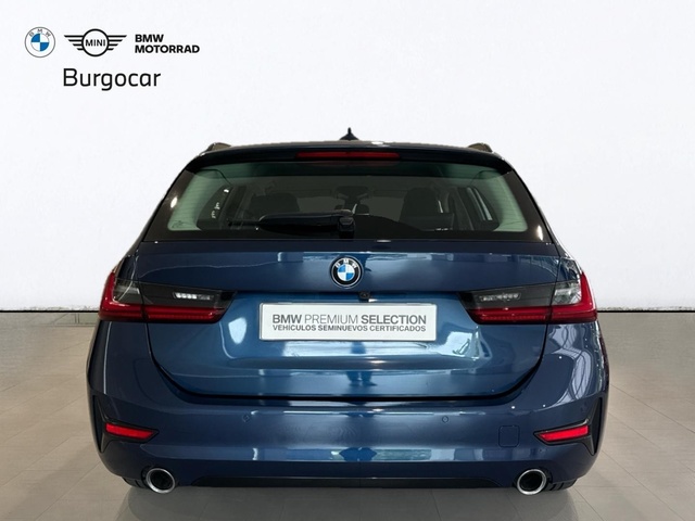 BMW Serie 3 320d Touring color Azul. Año 2022. 140KW(190CV). Diésel. En concesionario Motor Gorbea de Álava