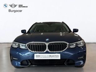 Fotos de BMW Serie 3 320d Touring color Azul. Año 2022. 140KW(190CV). Diésel. En concesionario Motor Gorbea de Álava