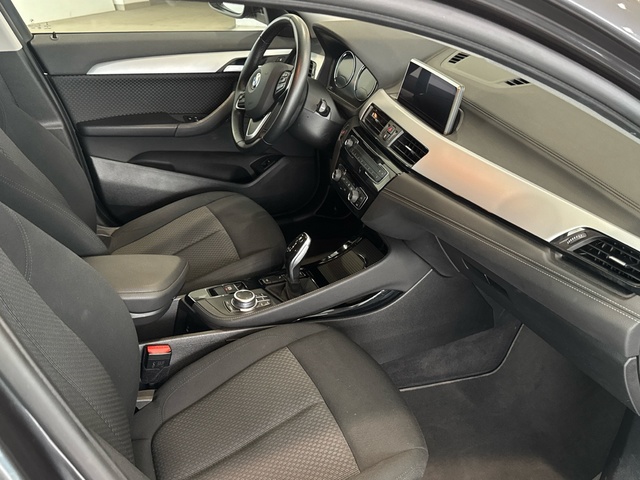 BMW X2 xDrive18d color Gris. Año 2021. 110KW(150CV). Diésel. En concesionario Motor Gorbea de Álava