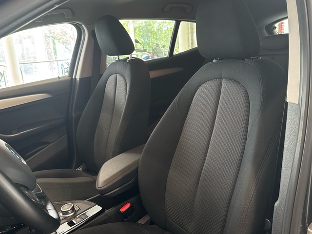 BMW X2 xDrive18d color Gris. Año 2021. 110KW(150CV). Diésel. En concesionario Motor Gorbea de Álava