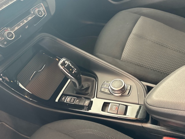 BMW X2 xDrive18d color Gris. Año 2021. 110KW(150CV). Diésel. En concesionario Motor Gorbea de Álava