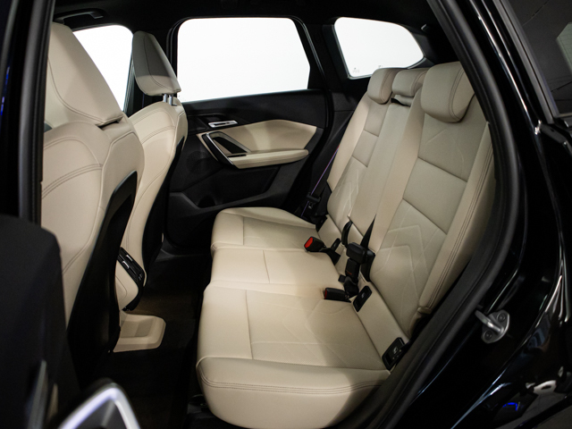 BMW X1 sDrive20d color Negro. Año 2024. 120KW(163CV). Diésel. En concesionario BMW Fuenteolid Valladolid de Valladolid