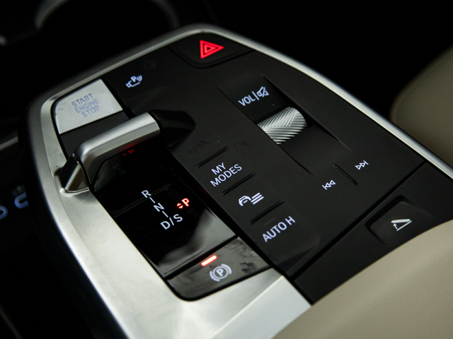 BMW X1 sDrive20d color Negro. Año 2024. 120KW(163CV). Diésel. En concesionario BMW Fuenteolid Valladolid de Valladolid