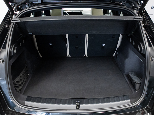 BMW X1 sDrive20d color Negro. Año 2024. 120KW(163CV). Diésel. En concesionario BMW Fuenteolid Valladolid de Valladolid