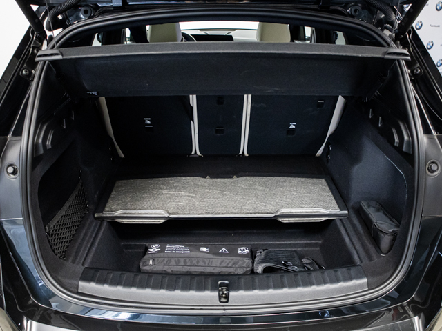 BMW X1 sDrive20d color Negro. Año 2024. 120KW(163CV). Diésel. En concesionario BMW Fuenteolid Valladolid de Valladolid