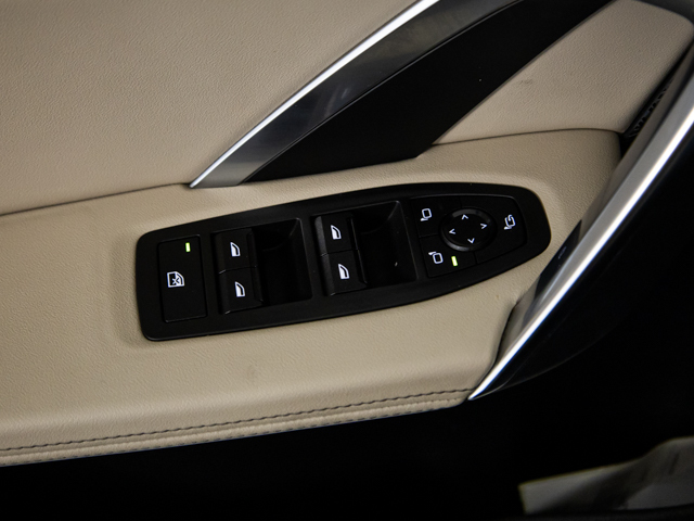 BMW X1 sDrive20d color Negro. Año 2024. 120KW(163CV). Diésel. En concesionario BMW Fuenteolid Valladolid de Valladolid