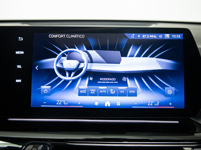 BMW X1 sDrive20d color Blanco. Año 2024. 120KW(163CV). Diésel. En concesionario BMW Fuenteolid Valladolid de Valladolid