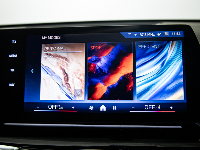 BMW X1 sDrive20d color Blanco. Año 2024. 120KW(163CV). Diésel. En concesionario BMW Fuenteolid Valladolid de Valladolid