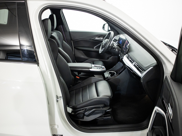 BMW X1 sDrive20d color Blanco. Año 2024. 120KW(163CV). Diésel. En concesionario BMW Fuenteolid Valladolid de Valladolid