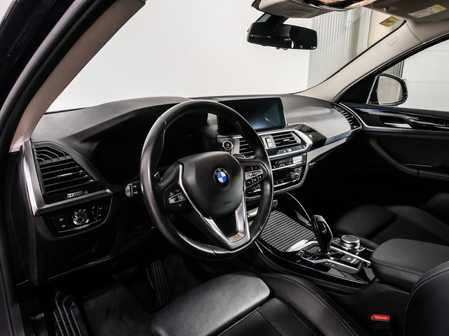 BMW X4 xDrive20d color Negro. Año 2020. 140KW(190CV). Diésel. En concesionario Oliva Motor Tarragona de Tarragona