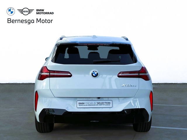 BMW X3 xDrive20d color Blanco. Año 2024. 145KW(197CV). Diésel. En concesionario Bernesga Motor León (Bmw y Mini) de León