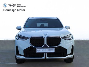 Fotos de BMW X3 xDrive20d color Blanco. Año 2024. 145KW(197CV). Diésel. En concesionario Bernesga Motor León (Bmw y Mini) de León