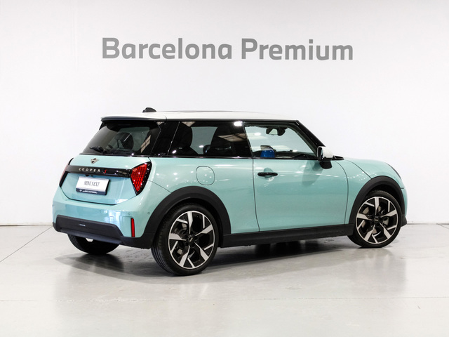fotoG 3 del MINI MINI 3 Puertas Cooper S 150 kW (204 CV) 204cv Gasolina del 2024 en Barcelona