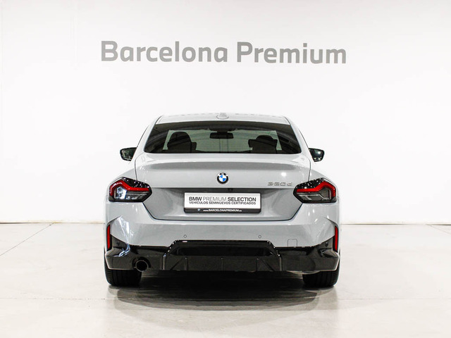 BMW Serie 2 220d Coupe color Gris. Año 2024. 140KW(190CV). Diésel. En concesionario Barcelona Premium -- GRAN VIA de Barcelona