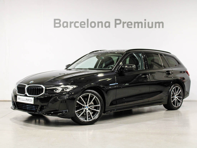 BMW Serie 3 320d Touring color Negro. Año 2024. 140KW(190CV). Diésel. En concesionario Barcelona Premium -- GRAN VIA de Barcelona