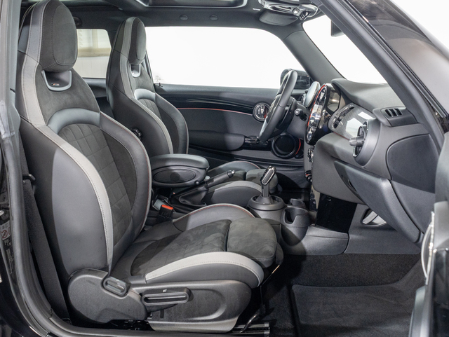 fotoG 11 del MINI MINI 3 Puertas John Cooper Works 170 kW (231 CV) 231cv Gasolina del 2022 en Girona