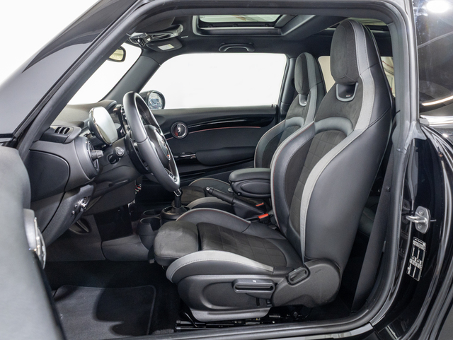 fotoG 13 del MINI MINI 3 Puertas John Cooper Works 170 kW (231 CV) 231cv Gasolina del 2022 en Girona