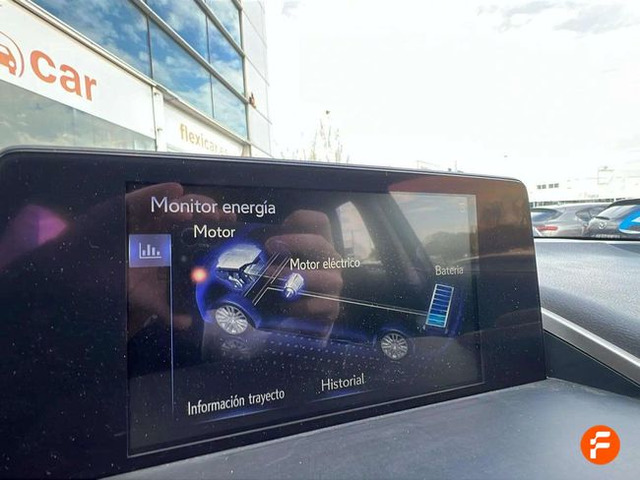 Foto 13 Lexus NX 300h Executive Navigation 145 kW (197 CV)