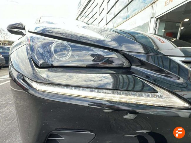 Foto 31 Lexus NX 300h Executive Navigation 145 kW (197 CV)