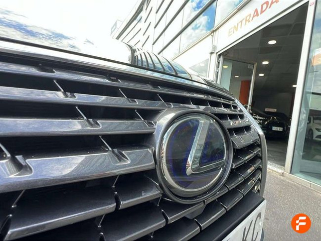 Foto 35 Lexus NX 300h Executive Navigation 145 kW (197 CV)