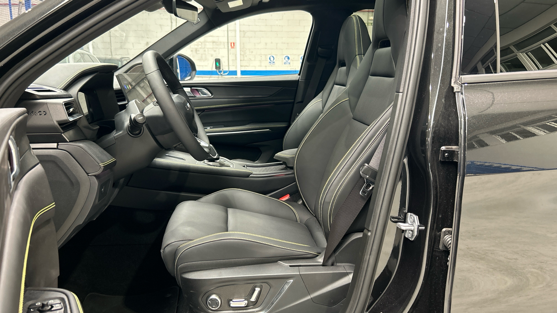 Lynk & Co 01 Km0 80509663 - 9 Lynk & Co 01 Km0 80509663 - 9