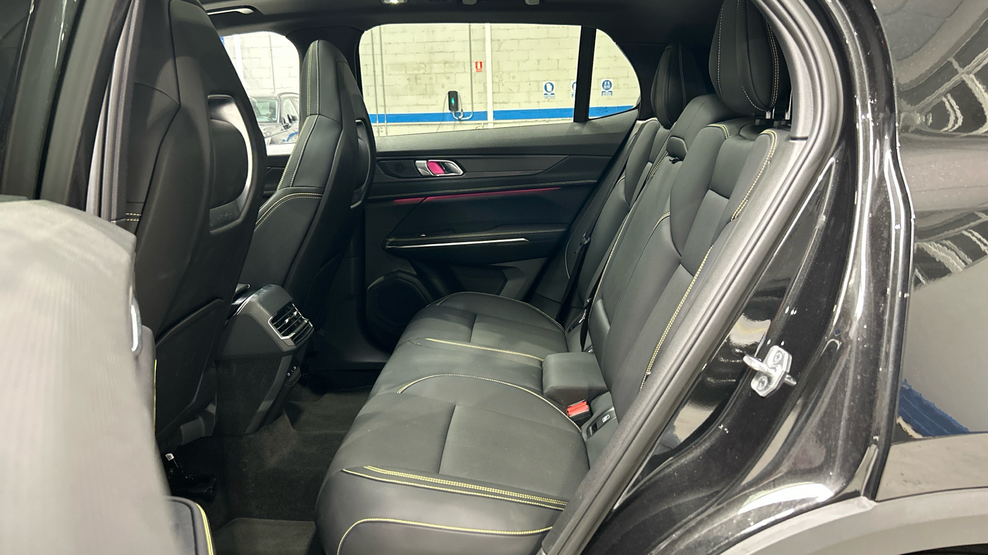 Lynk & Co 01 Km0 80509663 - 10 Lynk & Co 01 Km0 80509663 - 10