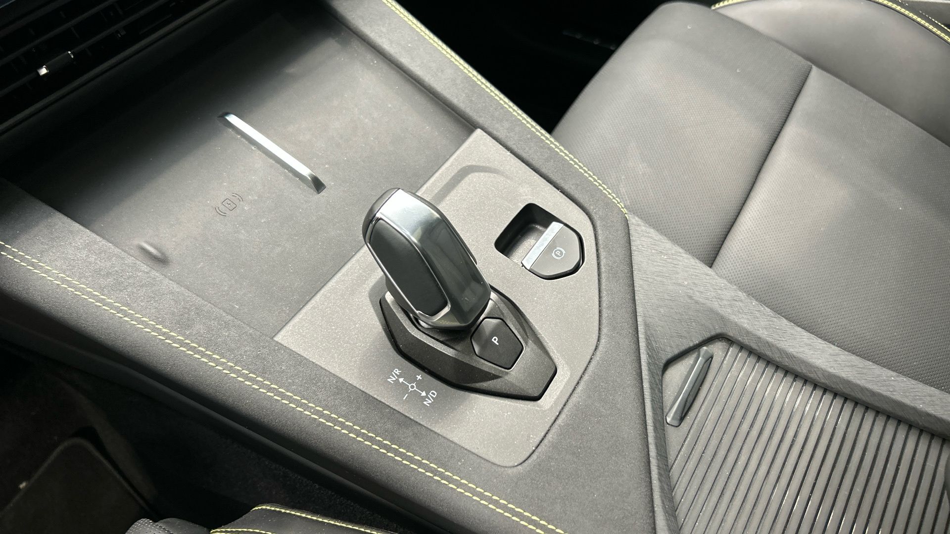 Lynk & Co 01 Km0 80509663 - 16 Lynk & Co 01 Km0 80509663 - 16