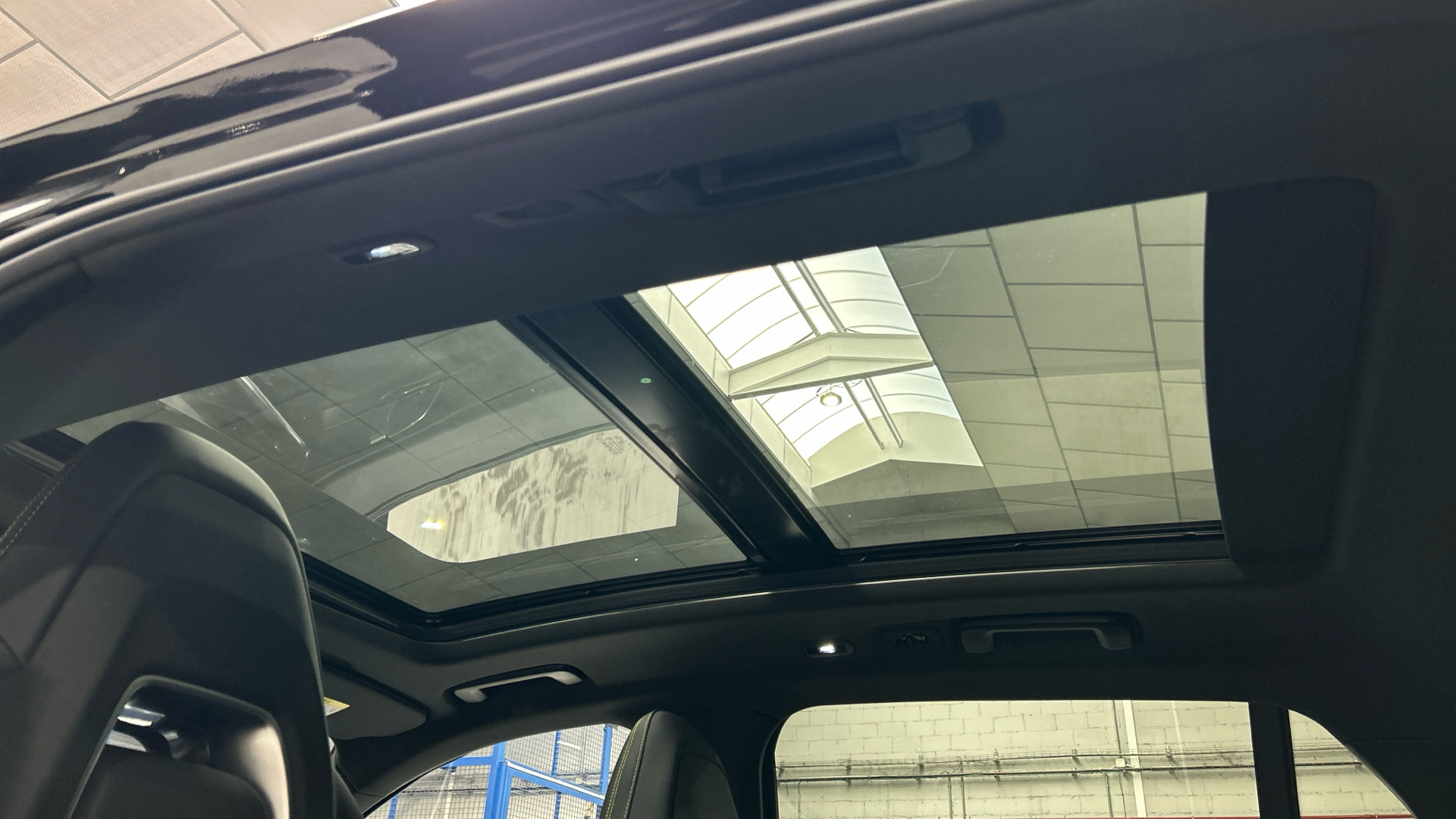 Lynk & Co 01 Km0 80509663 - 23 Lynk & Co 01 Km0 80509663 - 23