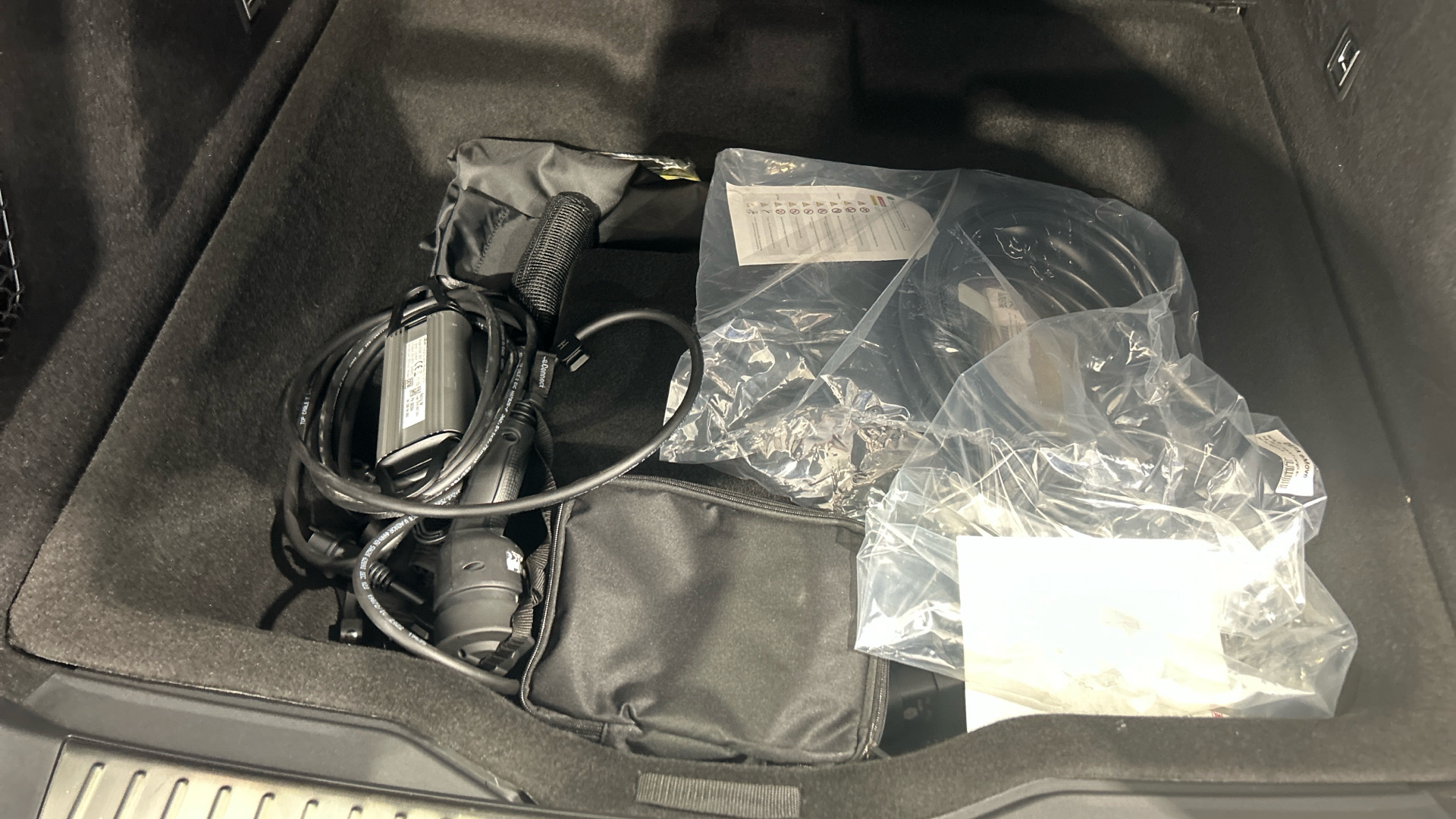 Lynk & Co 01 Km0 80509663 - 30 Lynk & Co 01 Km0 80509663 - 30