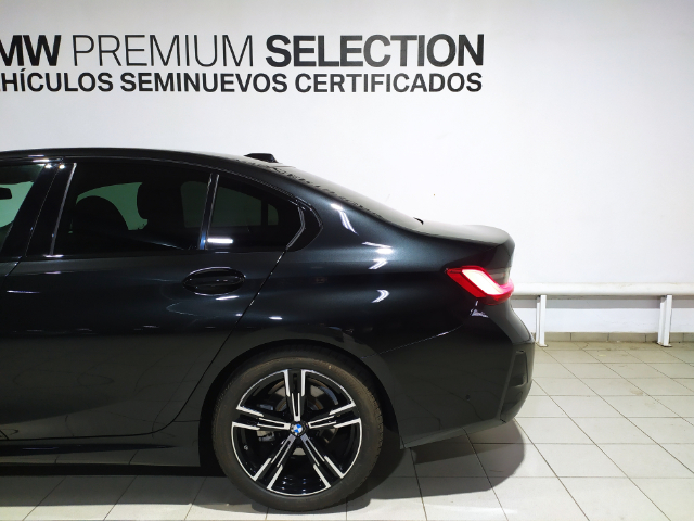 BMW Serie 3 318d color Negro. Año 2025. 110KW(150CV). Diésel. En concesionario Hispamovil Elche de Alicante