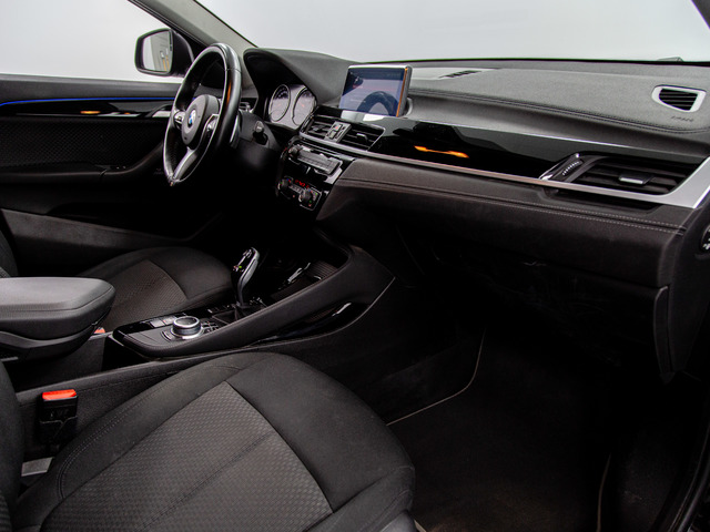 BMW X2 sDrive18d color Negro. Año 2021. 110KW(150CV). Diésel. En concesionario Móvil Begar Alicante de Alicante