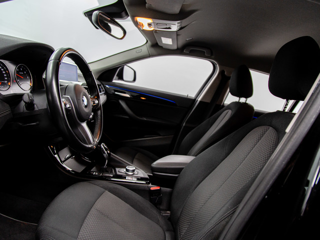 BMW X2 sDrive18d color Negro. Año 2021. 110KW(150CV). Diésel. En concesionario Móvil Begar Alicante de Alicante