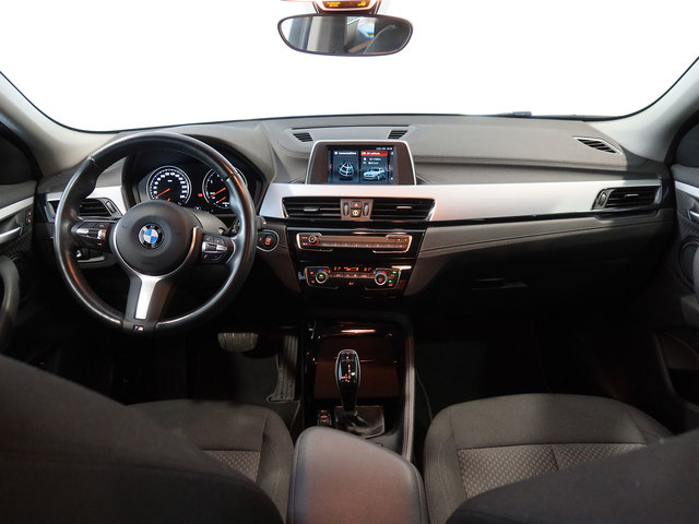 BMW X2 sDrive18d color Azul. Año 2022. 110KW(150CV). Diésel. En concesionario Autogal de Ourense