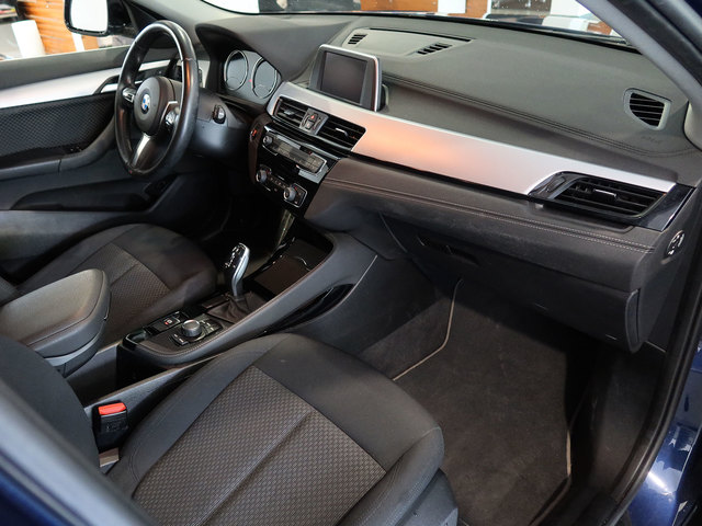 BMW X2 sDrive18d color Azul. Año 2022. 110KW(150CV). Diésel. En concesionario Autogal de Ourense